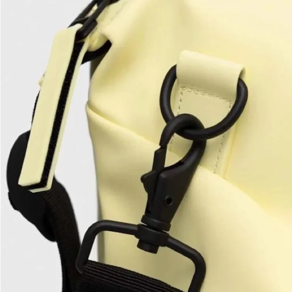 (A11) Rains Weekend Bag Small in Straw, NWT,‎ Unisex